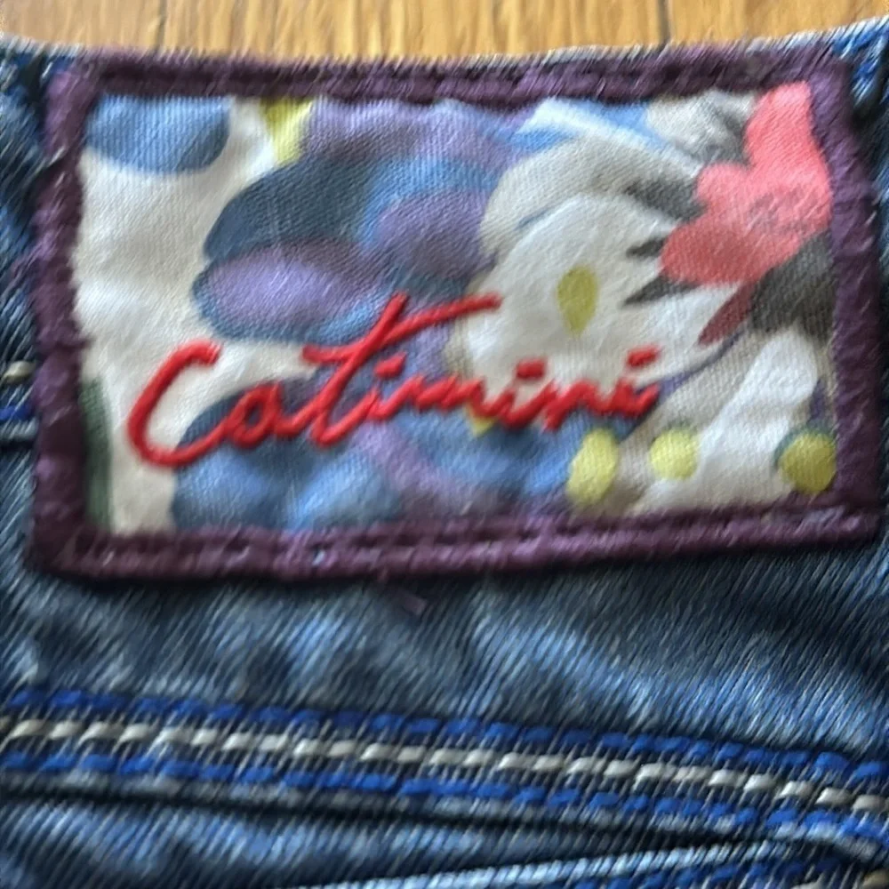 Catimini sz 7 Jean skirt pockets with embroidery great pre owned condition